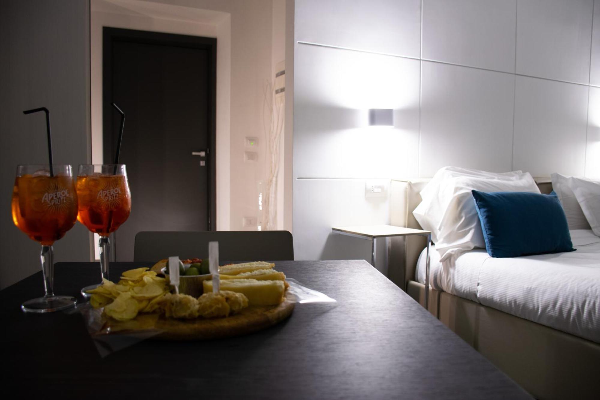 Megaris Luxury Suite Rooms Napoli Ngoại thất bức ảnh